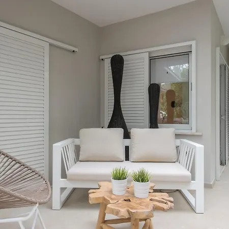 Bliss Living Apartment Vouliagmeni Exterior photo