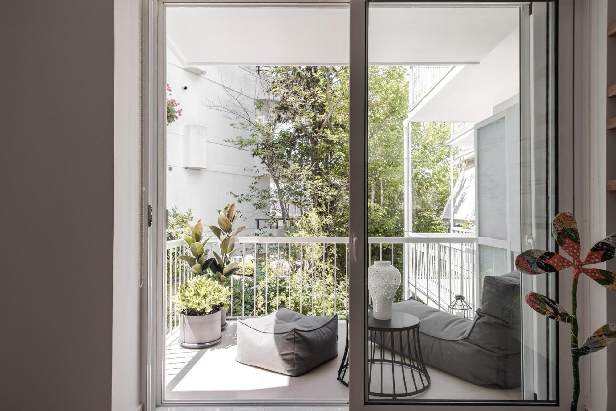 Apartment Bliss Living
